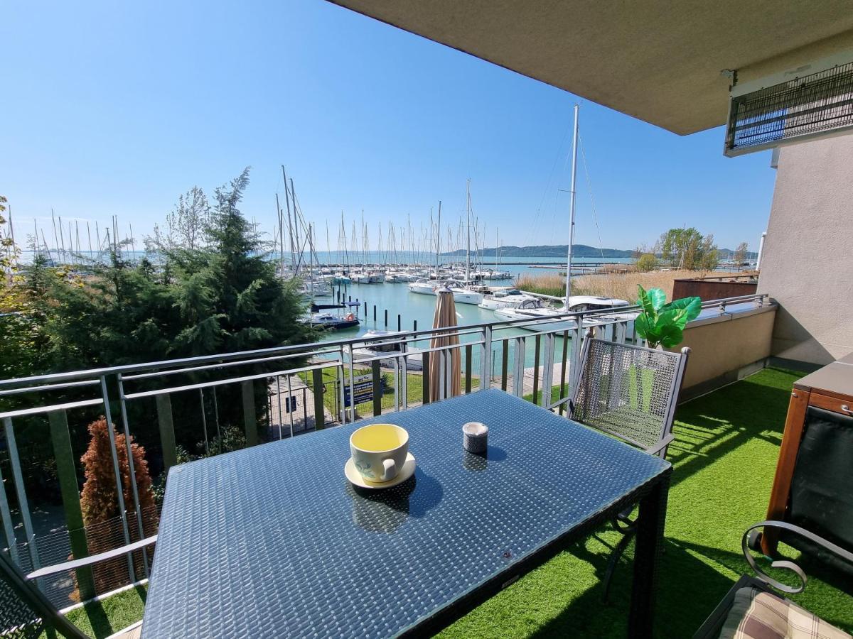 Bilberry Apartman Aparthotel Balatonfured Luaran gambar