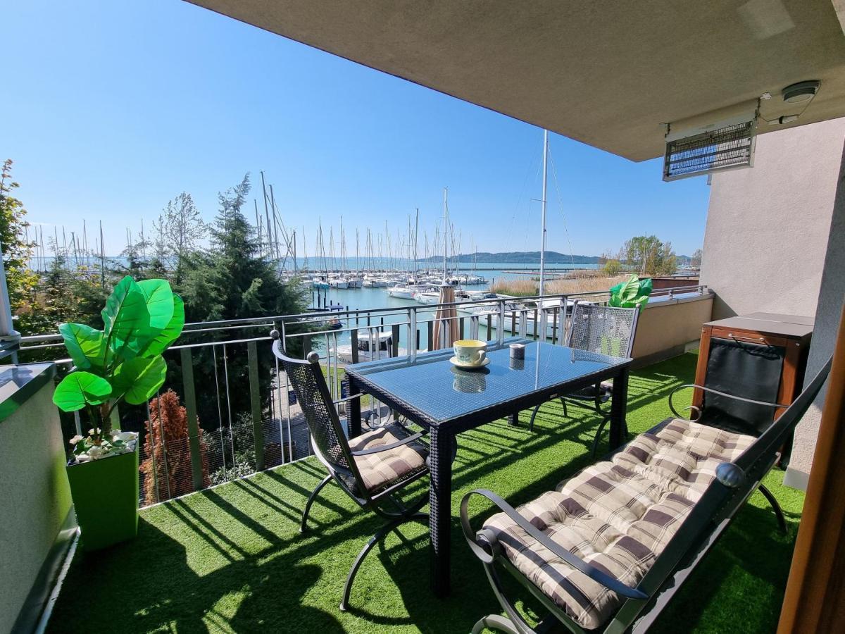 Bilberry Apartman Aparthotel Balatonfured Luaran gambar